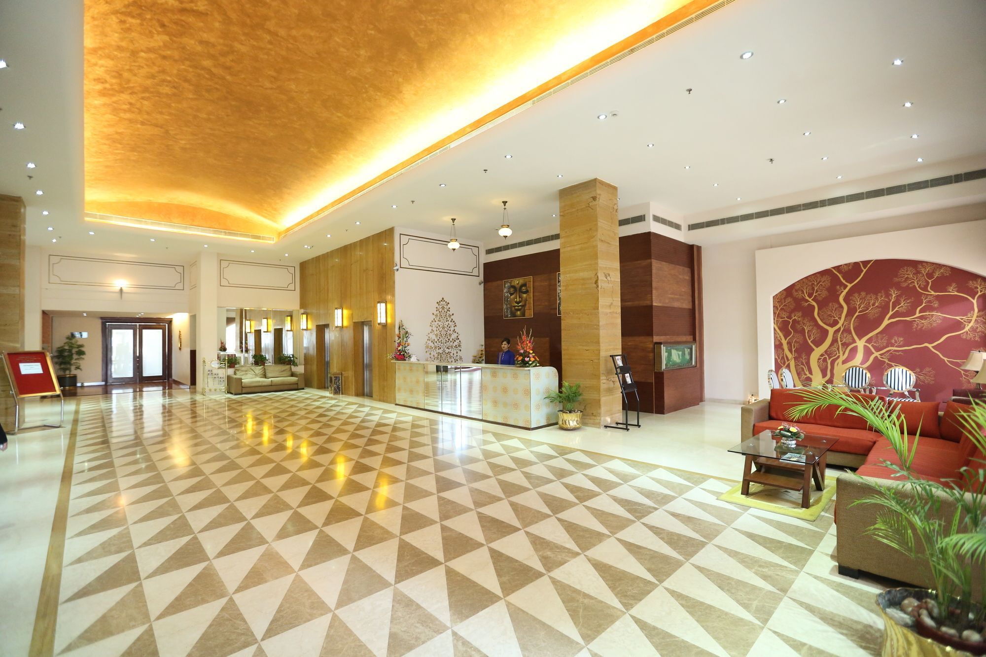 Ramada By Wyndham Jaipur Jaisinghpura Hotel Exterior photo